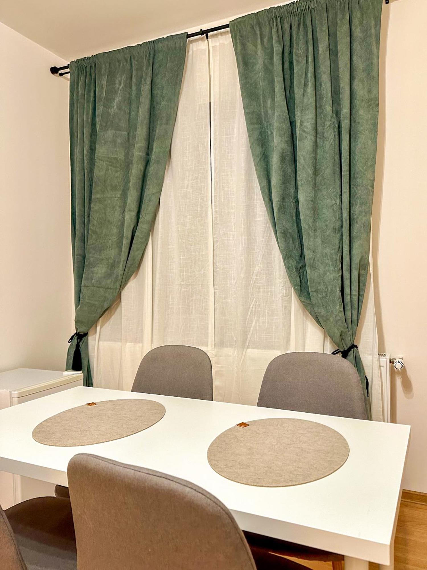 Serenity House Apartments Sibiu Cameră foto